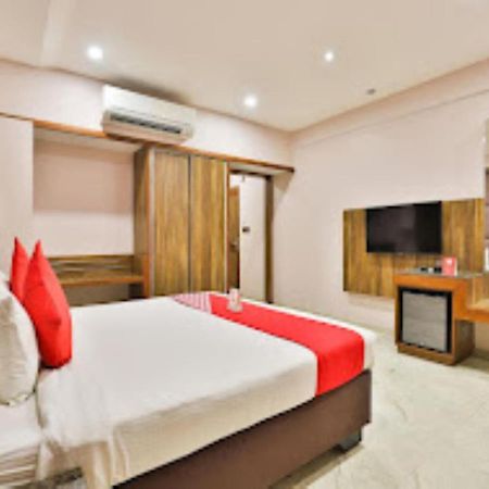 Hotel Radhe Anand Exterior photo